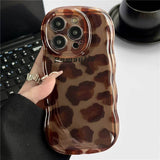 Trendy Cheetah Print Leather Phone Case with Wrist Strap - Stylish Animal Texture Design for iPhone 14 Plus LP09 - yTagCase