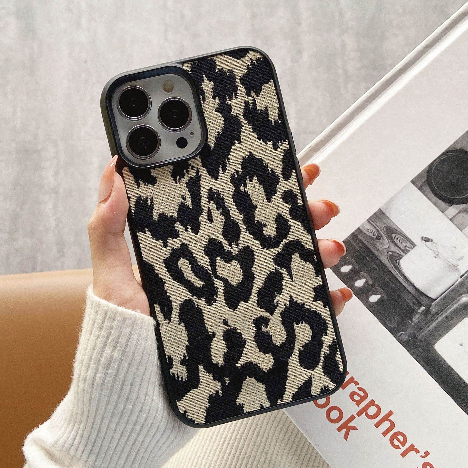 Luxury Cheetah Print Embroidered Fabric Phone Case - Full-Body Protection for iPhone 14 Plus LP08 - yTagCase