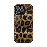 Wild cheetah pattern phone case for iPhone 14 Plus & Samsung S24 Ultra, scratch-resistant protective cover with snug fit