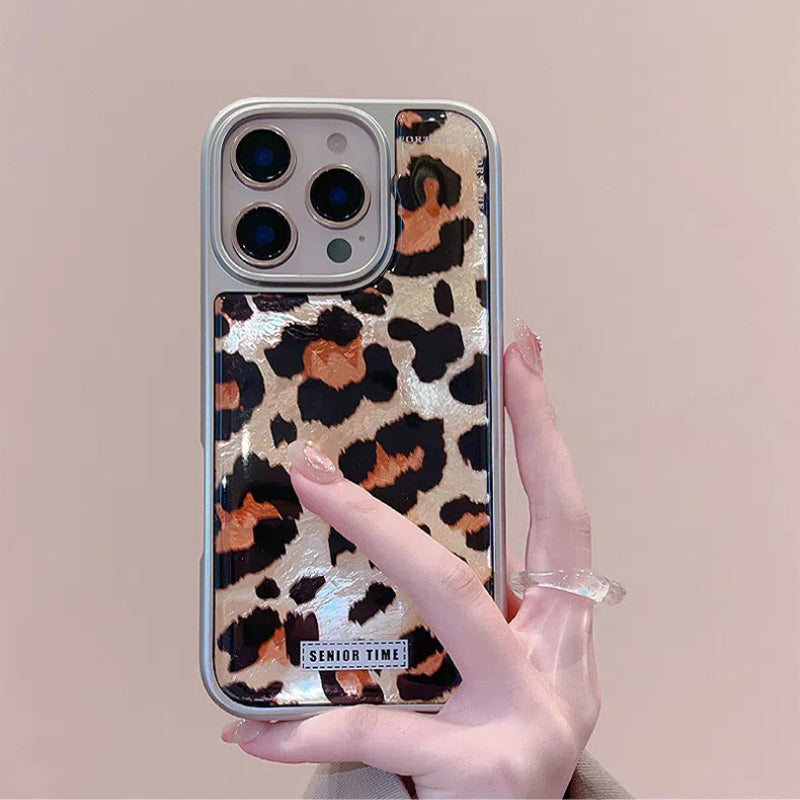 Fashionable leopard print phone case with 360掳 drop protection for iPhone 14/15 Pro Max - stylish animal pattern & reinforced corners